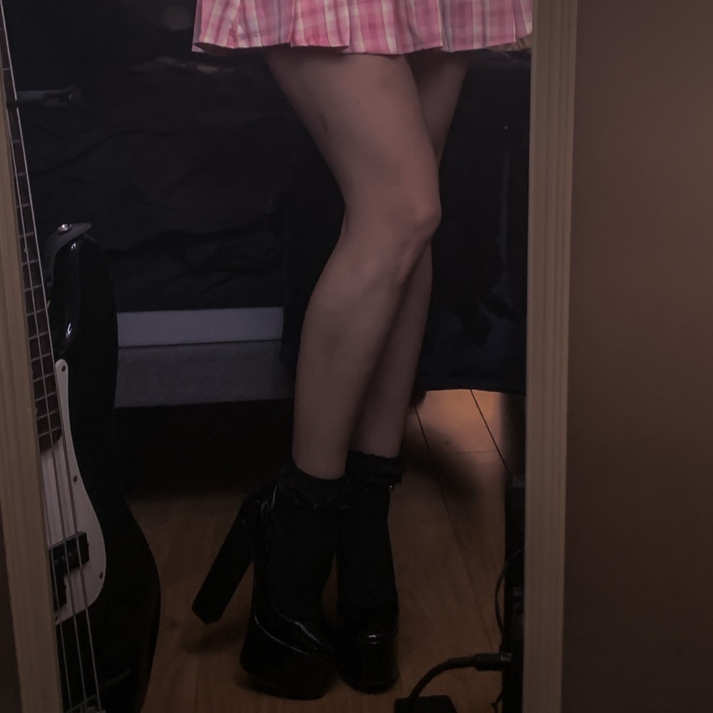 BNIB Steve Madden Platform Heels